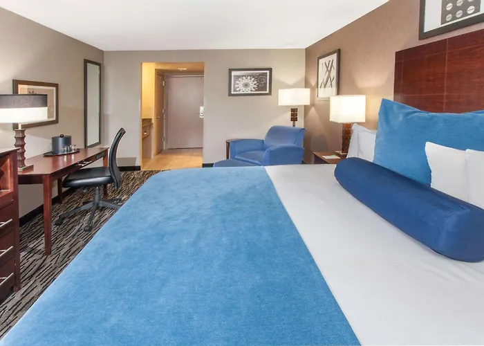 Wyndham Garden - O'hare Elk Grove Village