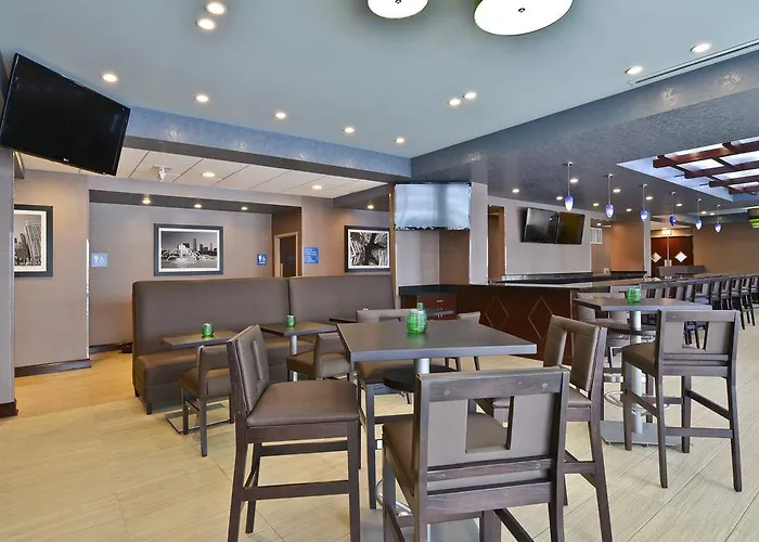 Wyndham Garden - O'hare Elk Grove Village